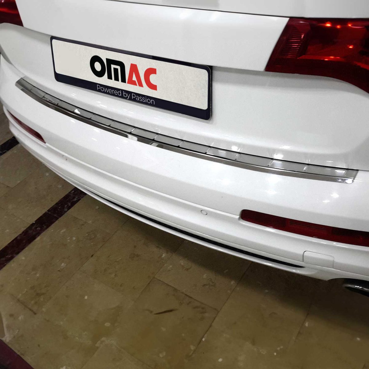 Audi Q7 Rear Bumper Sill Cover - Omac - S.Steel Brushed - Silver - '07-'15